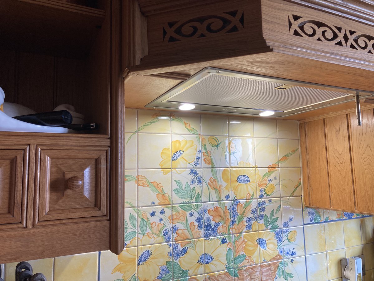 BrightSparkTW's tweet photo. https://t.co/lMHRw6rvEq
Understanding Cooker Hoods: What Are They? https://t.co/9oUxK9UfHQ