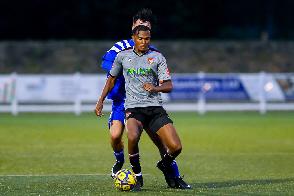 SouthernLeague1's tweet photo. 👨‍👩‍👦‍👦STOURBRIDGE | The much-changed Premier Central outfit are unbeaten so far with summer signing, Ruben Freeman, citing the family feel of the place which has helped the new arrivals settle in quickly: https://t.co/9t6u9b6163

@StourbridgeFC | 📸Anthony Dunn | #SouthernLeague https://t.co/einzq8v2IN
