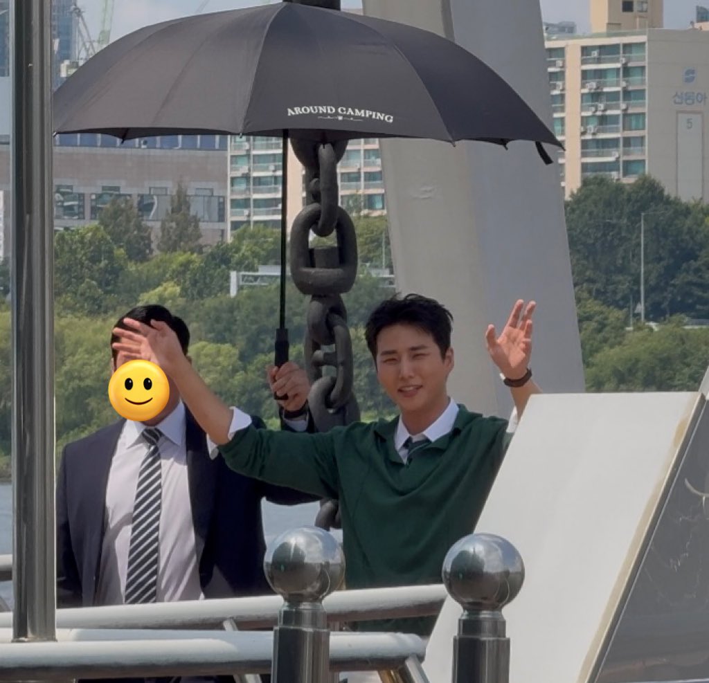 PSJ8787's tweet photo. 본테라 밋앤그린 퇴근길에 봄,, https://t.co/xWacMmQSeo