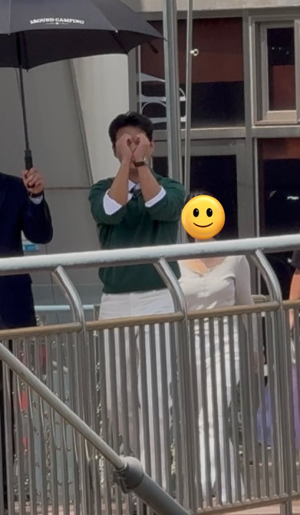 PSJ8787's tweet photo. 본테라 밋앤그린 퇴근길에 봄,, https://t.co/xWacMmQSeo
