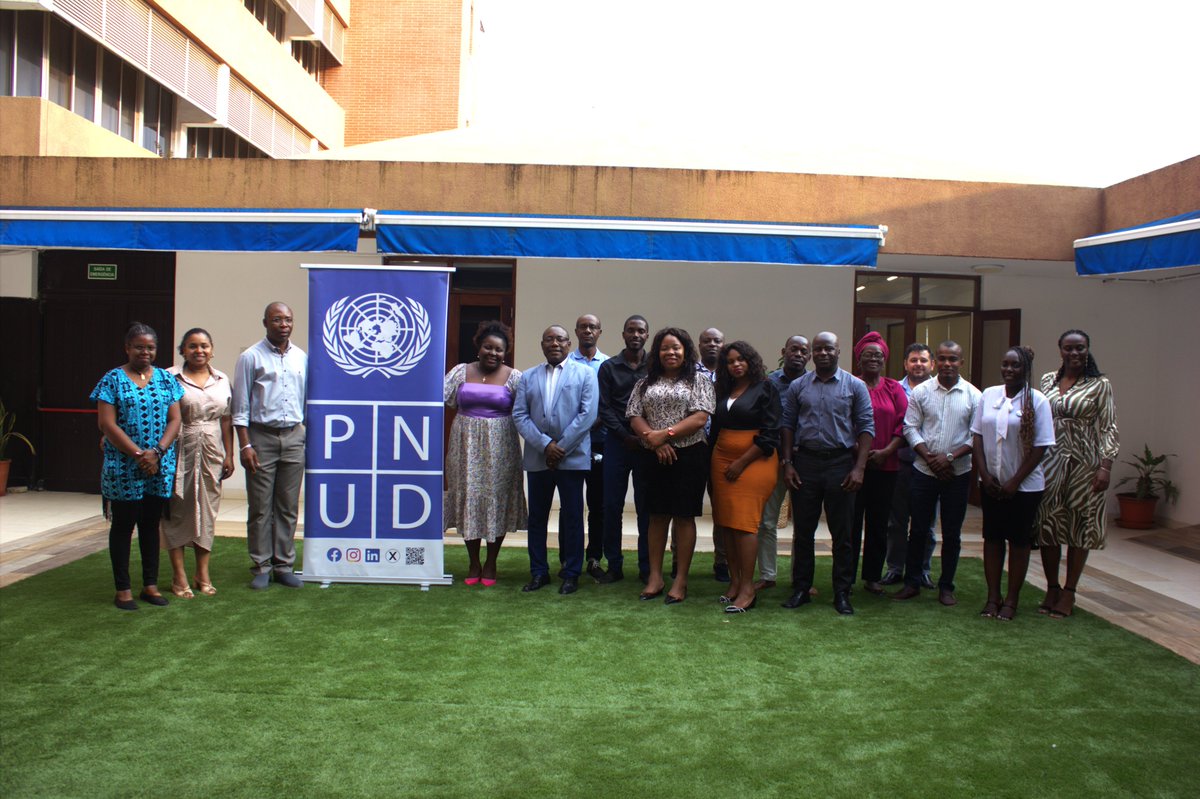UndpStp's tweet image. 31 Jul–14 Aug 2025: UNDP &amp;amp;  Government of São Tomé &amp;amp; Príncipe held “Connecting the Dots” workshops to strengthen integrated public service delivery, at the request of the Minister of Labour. Builds on UNDP’s Social Cohesion Portfolio (launched in April). #UNDPSTP #SocialCohesion