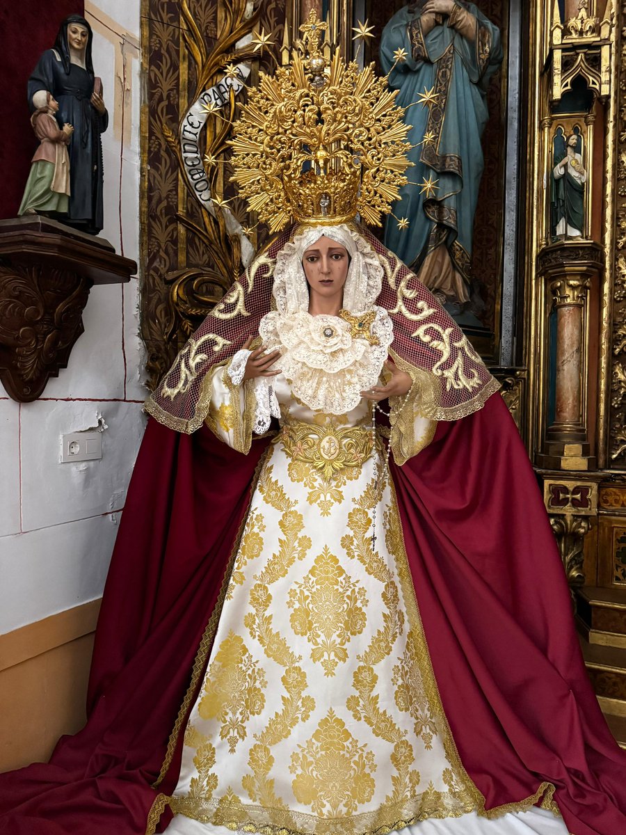 HdadFlagelacion's tweet photo. ALBACERIA I Mª Santísima de Gracia y Esperanza y Ntra.Sra. Del Mayor Dolor han sido cambiadas y están expuestas al culto a sus hermanos, fieles y devotos. #esperanza #esperanzaMelilla #MayorDolor #Flagelacion https://t.co/4BpV4oNpTi