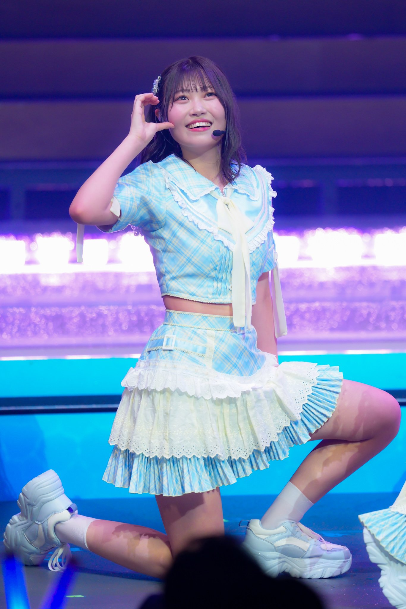 ニアジョイ 小澤愛実 超孤独ライオン衣装② 生写真 直筆 セミコンプ