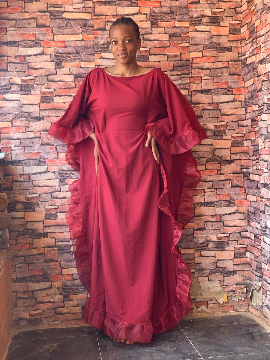 My Decent gowns for my Muslim sisters tomorrow is jumat I do appreciate your patronage Frame 1:size 6-8 12k
Frane2: fits all sizes 10k