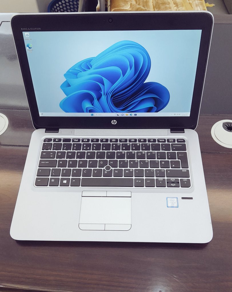 asum_ltd's tweet photo. Hp elitebook 820 G3 
🔹️windows 11
🔹️8 GB RAM 
🔹️256GB ssd 
🔹️core i5
🔹️13 inch display
🔹️Backlight 
@asumcomputers Ltd located at kabaka kintu house along Kampala Road shop number B04. 
Tel: 0744633800
#Laptop
#hplaptop
#refurbishedlaptop https://t.co/acnqDnvxTQ