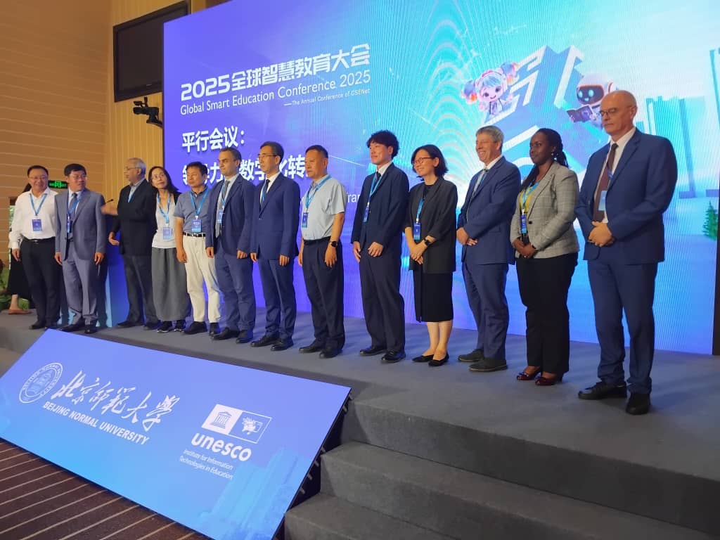 RwandaPolytec's tweet image. At the #GlobalSmartEducation Conference 2025 in China, VC @SylvieMucyo spotlighted how @RwandaPolytec intentional course design uses AI to foster creativity, autonomy, problem-solving and lifelong learning. 
The results?
🎓RP is building future-ready talent through innovation