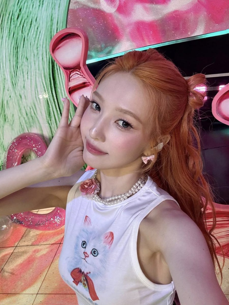 galleryforjoy's tweet photo. new joystagram🍏
#조이 #JOY https://t.co/kTOjVdJ9I4