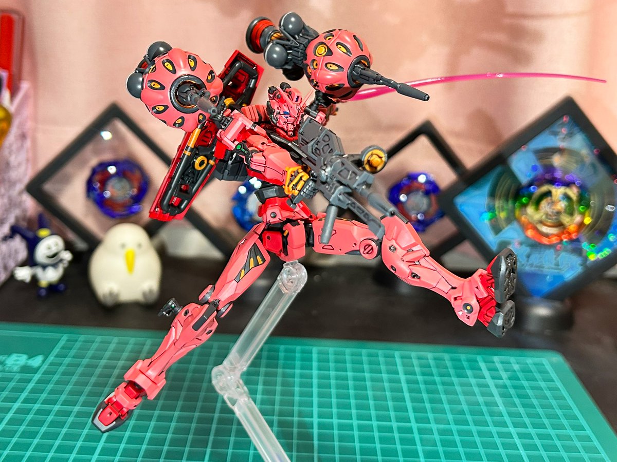 Spinelli_033's tweet image. #もくもく木曜日に黙々とプラモ貼る