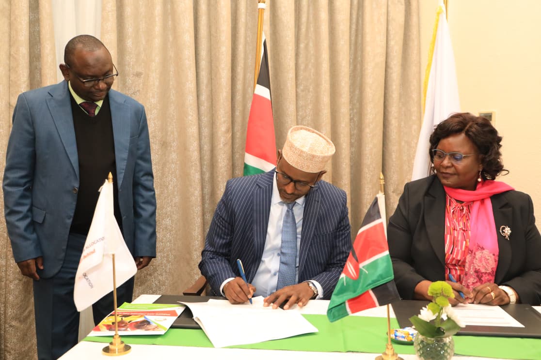 CRAKenya's tweet photo. 🎉Big day for devolution in Kenya! CRA & the #WorldBank today launched the County Revenue Enhancement Action Plans (REAPs) for #Wajir, #Bungoma, #Muranga and #Nandi Counties. 1/3
#REAPs #RevenueEnhancement #OSR https://t.co/m6RW74Wzet