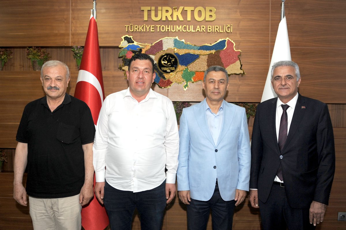 MUSTAFA SEVER’DEN TÜRKTOB’A ZİYARET
Önceki dönem Ekonomi Bakan Yardımcısı Mustafa Sever, Türkiye Tohumcular Birliğini (TÜRKTOB) ziyaret etti.
Ziyarette, TÜRKTOB Yönetim Kurulu Başkanı Hacı Ömer Güler’in yanı sıra +