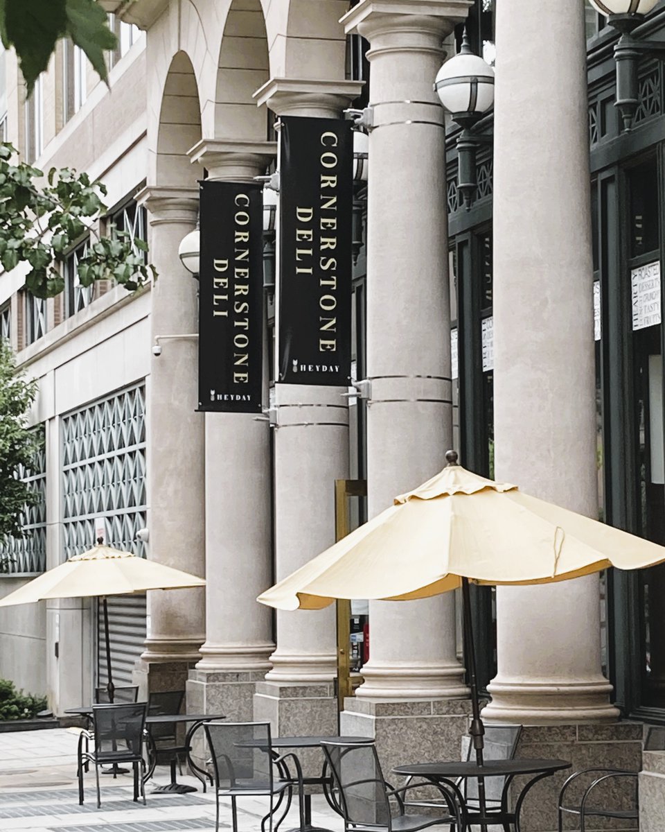 Divadisplaysinc's tweet image. 🚩 Make Your Message Stand Tall with Custom Pole Banners! 🚩

📞 Call us today at (301) 798-2717
🌐 Visit: divadisplays.com

#PoleBanners #OutdoorBranding #StreetGraphics #EventMarketing #RetailPromotion #VisualImpact #CustomSignage #HighQuality #FastService