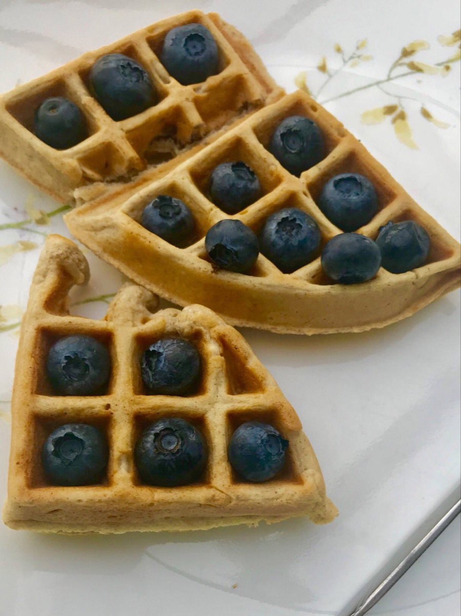 GGoodtaste's tweet photo. We are a waffle house. 🧇🏠These is a favorite picture of our best #waffle recipe with a unique presentation - #PlayingwithFood recipe in the comments. https://t.co/qMbimTnav0