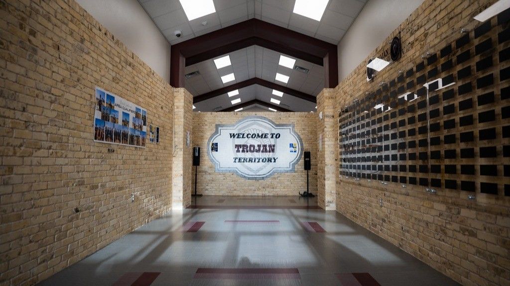 Deans for Impact (DFI) (@deansforimpact) on Twitter photo Investing in rural K-12 education builds strong communities. How Cumby ISD is partnering with <a href="/EduCollegiate/">Collegiate Edu-Nation</a> & <a href="/etamuniversity/">East Texas A&M University 🦁</a> to build a #GrowYourOwn teacher apprenticeship program that supports aspiring teachers in their hometown. linkedin.com/pulse/rural-re… Investing in rural K-12 education builds strong communities. How Cumby ISD is partnering with <a href="/EduCollegiate/">Collegiate Edu-Nation</a> & <a href="/etamuniversity/">East Texas A&M University 🦁</a> to build a #GrowYourOwn teacher apprenticeship program that supports aspiring teachers in their hometown. linkedin.com/pulse/rural-re…