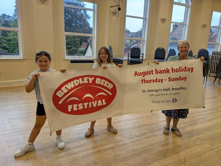 Bewdley Beer Festival starts tonight at 6pm. 
📷 Live music Friday and Saturday evening
📷 Thursday 6pm-11pm
📷 Friday and Saturday 11am-11pm
📷 Sunday 12 noon- 10.30pm
📷 Location St George's Hall Bewdley
