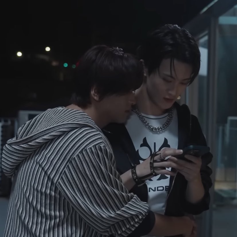 day 🫂                                       night 🫂