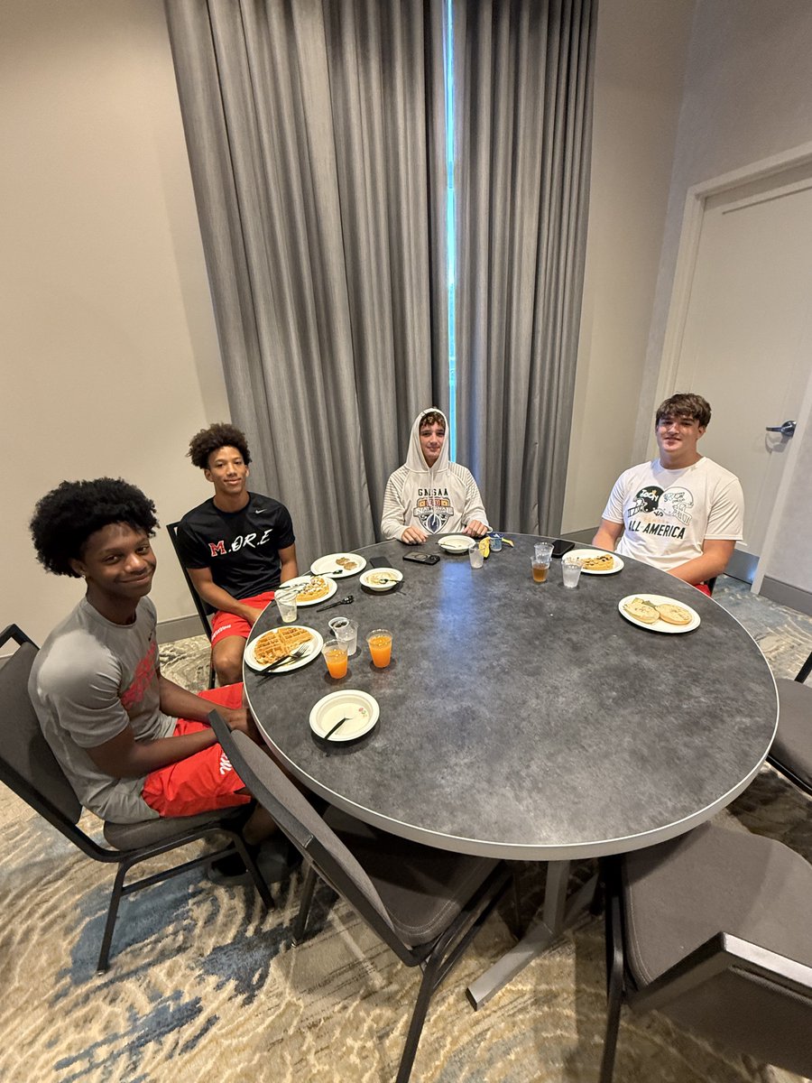 𝐷𝐴𝑌 𝑇𝑊𝑂 ✌️ 𝑆𝑇𝐴𝑅𝑇𝑆 𝑊𝐼𝑇𝐻 𝐵𝑅𝐸𝐴𝐾𝐹𝐴𝑆𝑇 🍳 #𝘽𝙀𝙏

#𝙈𝙥𝙞𝙧𝙚25 | #𝙏𝙝𝙚𝙈𝙫𝙨𝙏𝙝𝙚𝙢