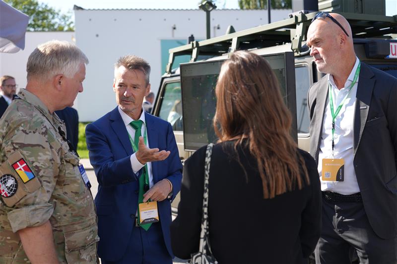 hensoldt's tweet photo. At the #DALO Industry Days in Denmark, @HENSOLDT is proud to join the conversation on how advanced technologies can underpin the next phase of the European Sky Shield Initiative (ESSI), for example with our #Twinvis passive #radar. #ESSI #detectandprotect https://t.co/iXFWvYIdS2