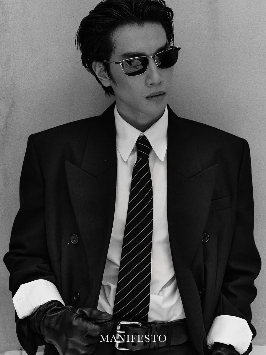 𝙱𝙸𝙱𝙻𝙴𝙿𝙸𝙲𝚂 (@archiveforbible) on Twitter photo 🖤 beautiful striped tie
#BibleForManifesto
#ManifestoMagazine
#YvesSaintLaurent
#YSL #SaintLaurent
#BibleWichapas • <a href="/biblesumett/">Bsumettikul</a> 🖤 beautiful striped tie
#BibleForManifesto
#ManifestoMagazine
#YvesSaintLaurent
#YSL #SaintLaurent
#BibleWichapas • <a href="/biblesumett/">Bsumettikul</a>