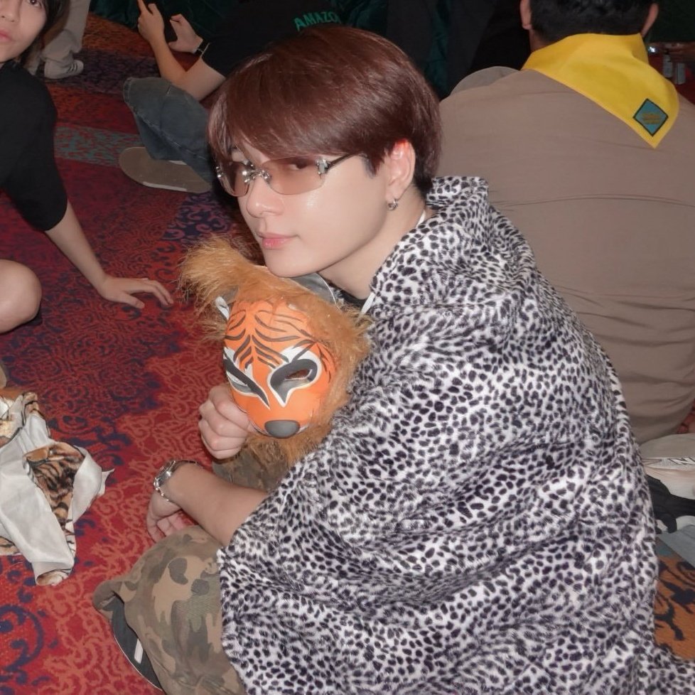 serenitylunaris's tweet photo. who is this baby?            my baby. 

#คริสสิงโต https://t.co/e7Wlow5ioz