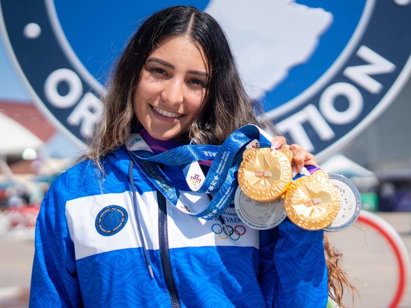 EDH_Deportes's tweet photo. #PorSiTeLoPerdiste #Patinaje
Es la primera nacional en ganar #oro en los #JuegosMundiales, equivalente a los #Olímpicos. Y luego, sin descanso, fue a los #Panamericanos y logró dos #platas
MÁS DETALLES: ⬇️
https://t.co/8Ytg82KoBd https://t.co/FpQvbMrMsI
