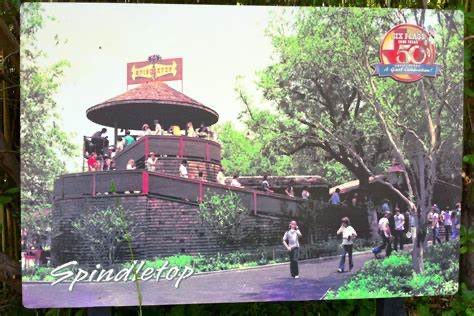 blakeinspace1's tweet photo. @gordonkeith @junior_miller @GeorgeDunham Musers… the ride at Six Flags that used centrifugal force to stick to the wall and the floor drops out was the SPINDLETOP. The Spinnaker had a wheel of 2 seat carriages that raised gradually on a giant arm as the wheel spun https://t.co/4jYjGLLpbs