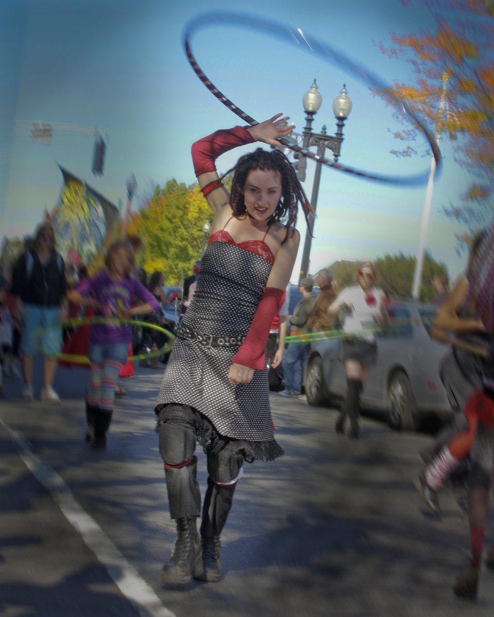 paulsportrait's tweet photo. #HullaHoop girl at a past #HonkFest #CambMA https://t.co/WzDeILTA1W