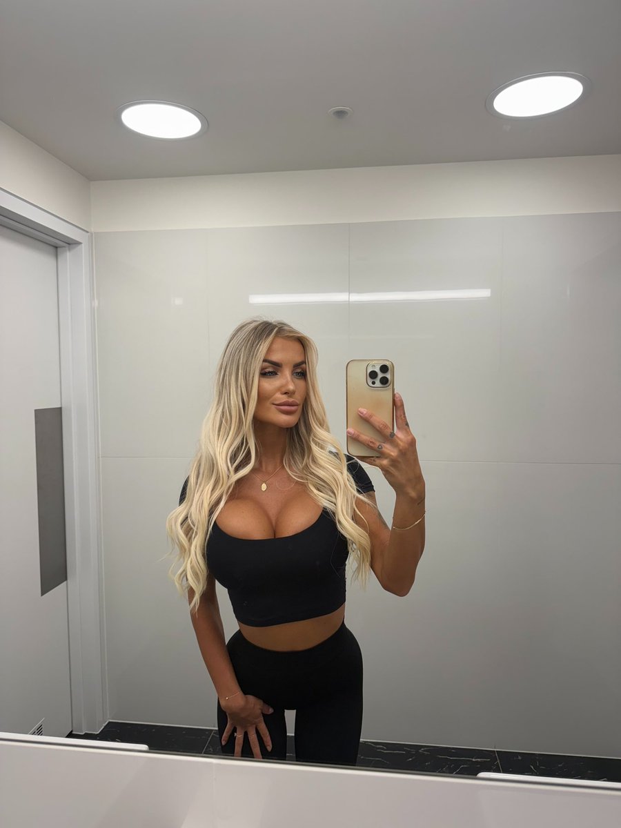 DeniAngel tweet media