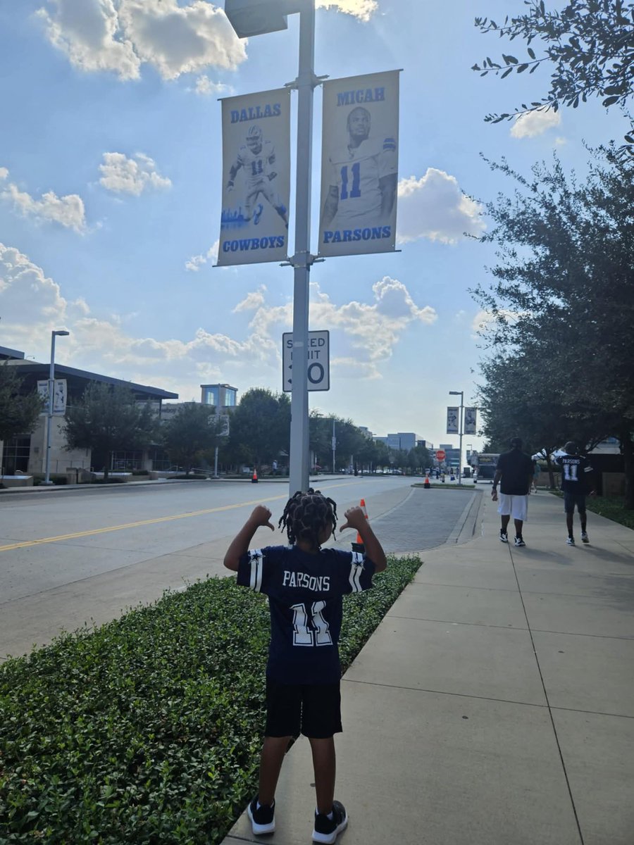 Mel24365's tweet photo. @MicahhParsons11 my grandson wanted me to show you he's your biggest fan.  He wanted to find your flag, and "I'm going to stand like him" lol
We hope to spot you at his first NFL game on Friday!  🤞🙏 that's all he talks about.   #DallasCowboys    #micahparsons https://t.co/jZuTDDKFSB