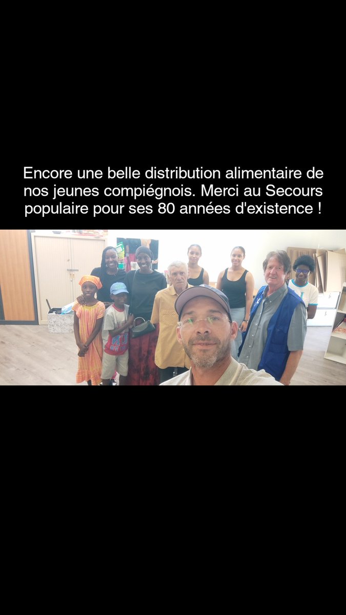 AlexMarlot60's tweet photo. Encore une belle distribution alimentaire de nos jeunes compiégnois. Merci au Secours populaire pour ses 80 années d'existence ! https://t.co/t3yvmq1Ull