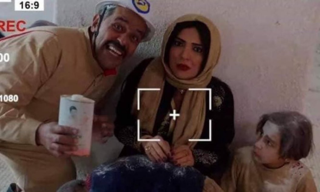 🚨 بعد المجزرة خرجت شرذمة من الممثلين والممثلات، وقاموا بتصوير عمل قبيح، يستهزء بالضحايا وبالدفاع المدني السوري. 
📌هل سيتم رفع دعاوي عليهم من قبل أهالي ضحايا المجزرة؟
#مجزرة_الكيماوي
#بشار_الأسد_مجرم_حرب
#مجزرة_القرن
#Syrie