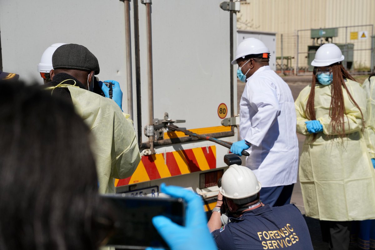 VAAL TRIANGLE - National Police Commissioner identifies Gauteng as the drug hub of the country #sapsHQ #DrugsDestruction <a href="/SAPoliceService/">SA Police Service 🇿🇦</a>  906fmstereo.com/post/national-…