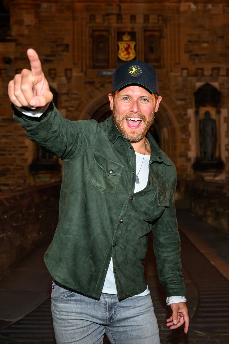 EdinburghTattoo's tweet photo. We loved having Sam Heughan join us last night for The Heroes Who Made Us Show.

It was Sam’s first time returning to the Tattoo since 1992, when he came as a wee boy.

We hope you enjoyed the Show! https://t.co/SLxbiAaxLj