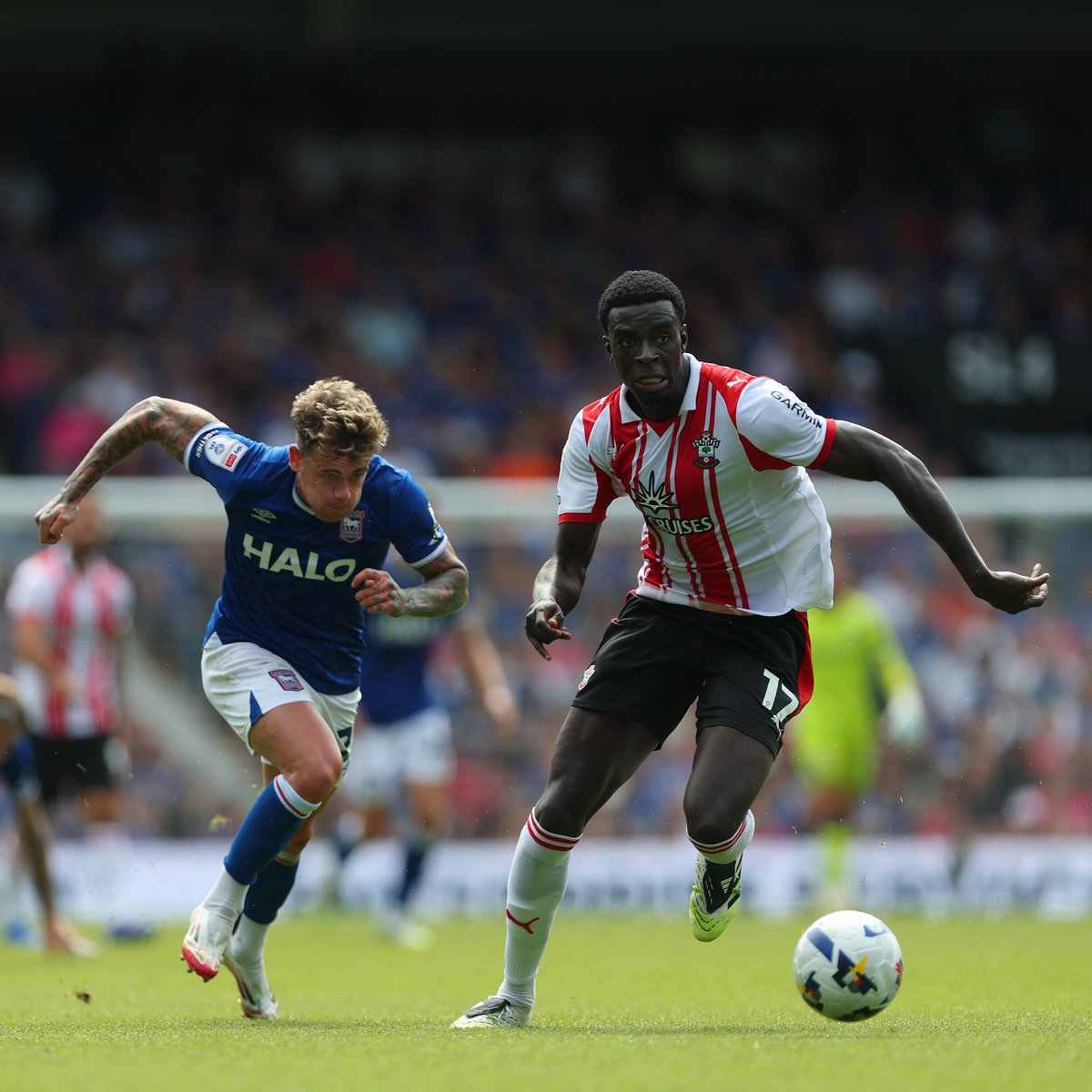Kieran McKenna on Sam Szmodics: “He’s recovering well. We feared it was a fracture in his arm, but an X-ray has cleared that.”