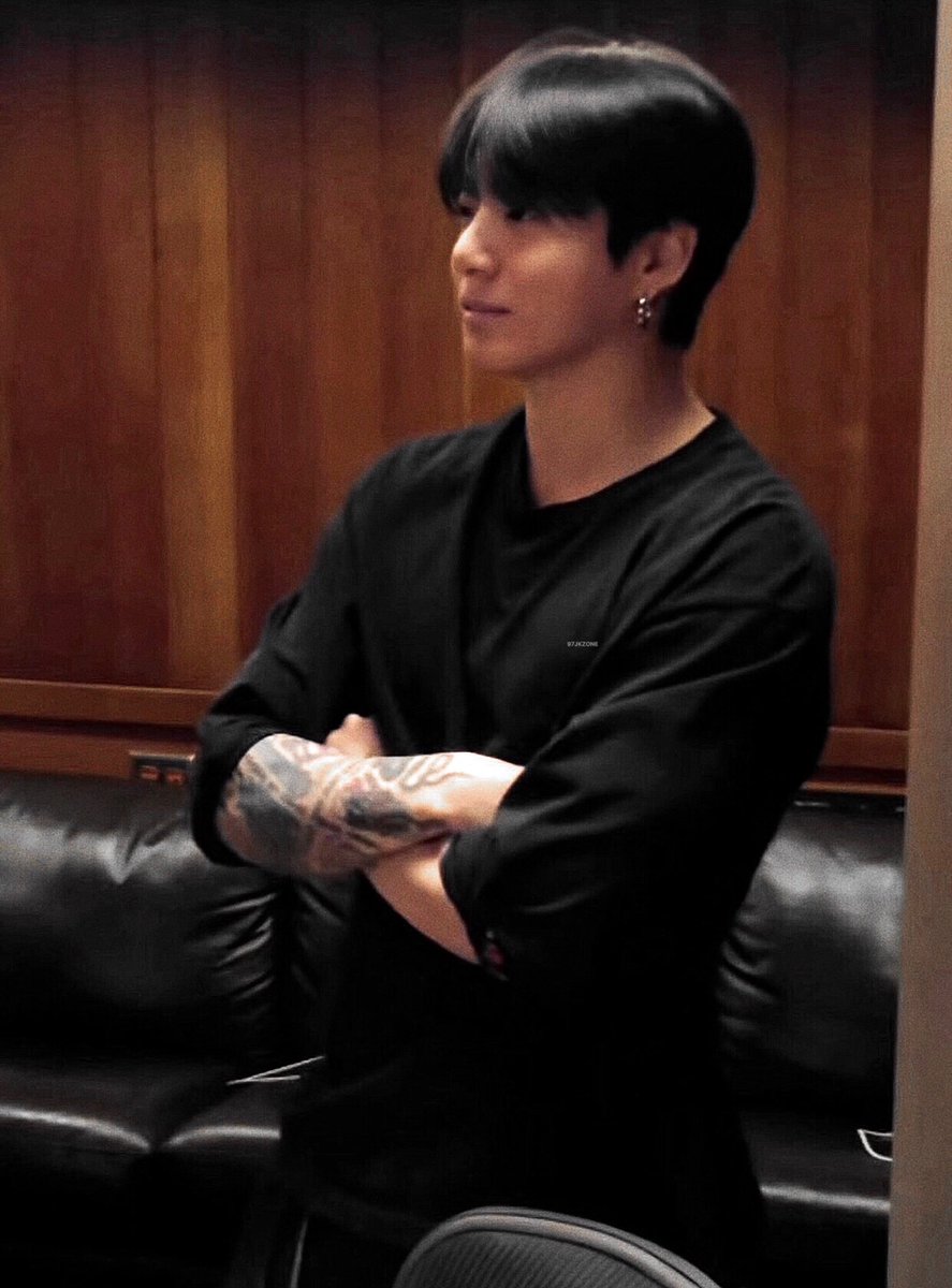 JKz BAE⁷ tweet media