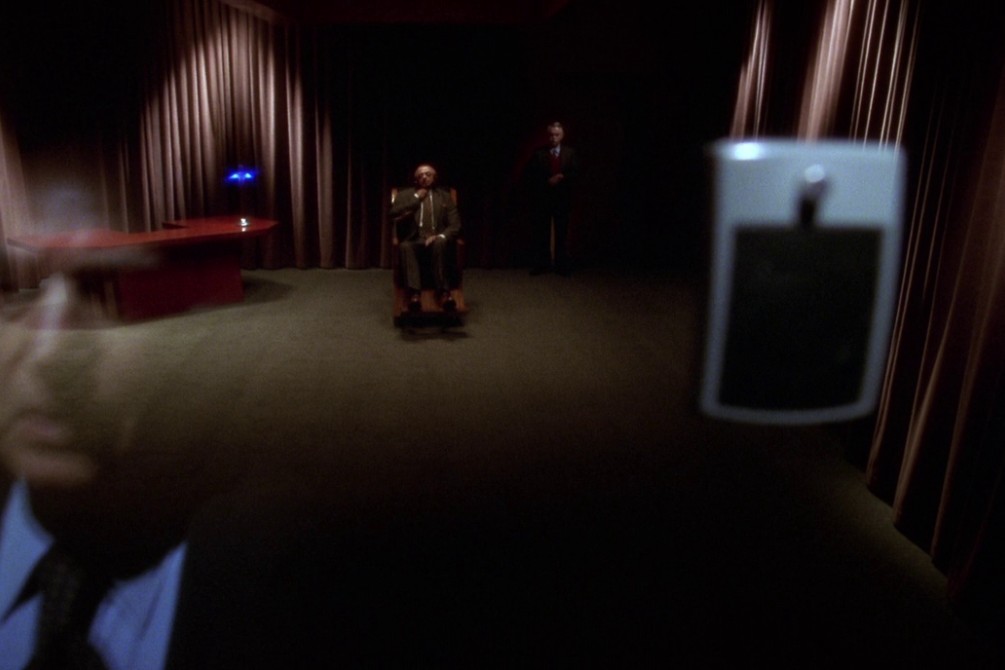 Amid the hot takes on the meaning of the life of #JamesDobson, spare a thought for folks whose parents beat them with Dr. Dobson's blessing. Slow the tape, y'all.