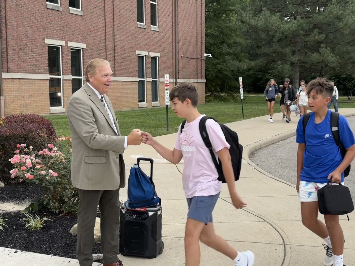 Larry Hook tweet media