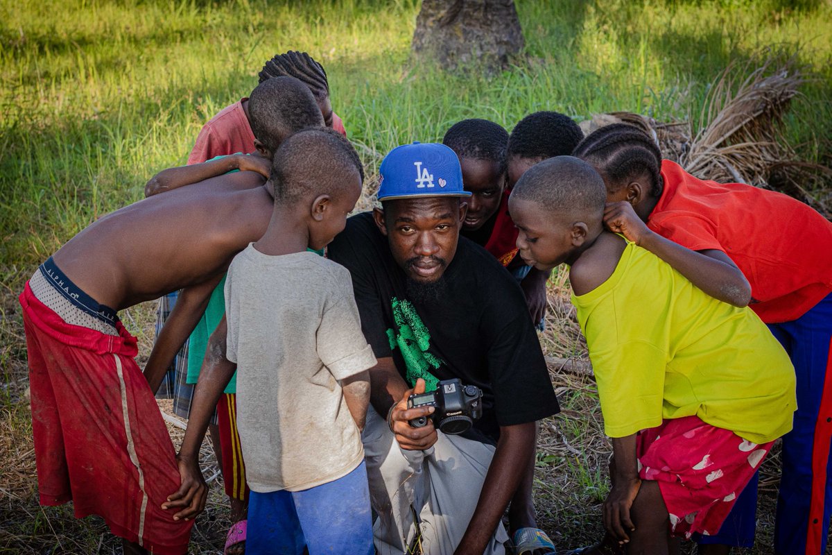barnabasjohnnie's tweet photo. Sharing the magic behind the lens 🎥✨ Inspiring young minds to dream bigger and see new possibilities through storytelling. @artizen
Check out my project on artizen: https://t.co/QoNHqzybDC
#littlemenbigdreams #Artizen #storieswithoutborders #creators #storytelling https://t.co/Vlvb41gKw6