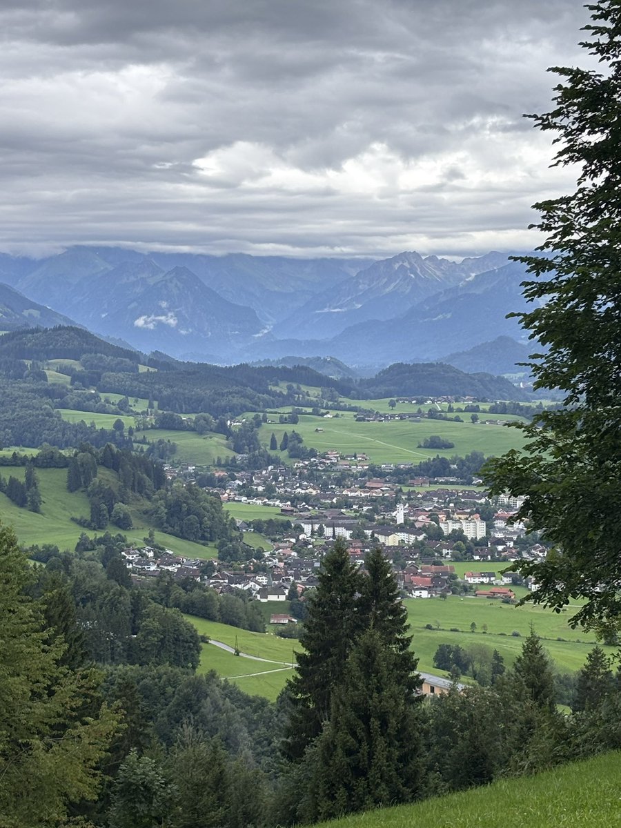 antje386's tweet photo. And landed in the mountains again. So beautiful here https://t.co/0Xdy23rQMp