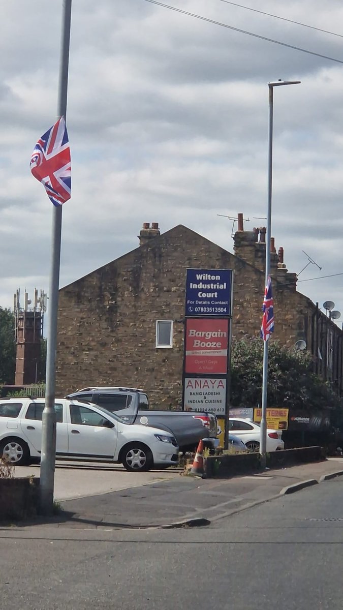 Great to see flags flying proudly in batley west yorkshire and surrounding areas <a href="/FlagForceUK/">Flag Force UK</a>