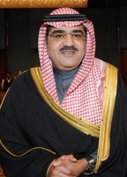 أرفع خالص العزاء وصادق المواساة لصاحب السمو الملكي الأمير فهد بن مقرن بن عبدالعزيز، ولصاحب السمو الملكي الأمير فيصل بن فهد بن مقرن بن عبدالعزيز نائب أمير منطقة حائل ، في وفاة الأميرة نورة بنت أحمد آل مقرن - رحمها الله - سائلين الله لها المغفرة والرحمة ولذويها الصبر والسلوان.