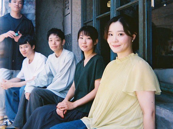 namu特別公演
『ロビンソン/水彩に溶けていく』

「ロビンソン」では福田麻由子さんとの二人芝居を、
「水彩に溶けていく」は安川まりさん、なむとの三人芝居をさせていただきます。

近道なんてない、と焦る気持ちを落ち着けながらの連日稽古です。

大河原ちゃんが素敵な写真を撮ってくれました！