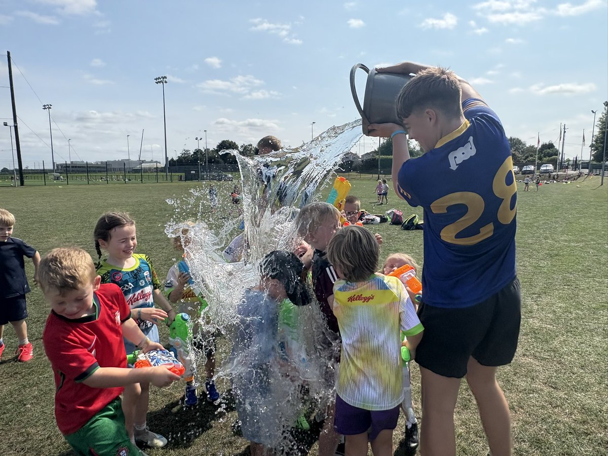 GaaBishopstown's tweet photo. Great fun at the Cul Camp water fight today @Inspire_CU #oneclub #baileabu https://t.co/IFNr8bioBZ