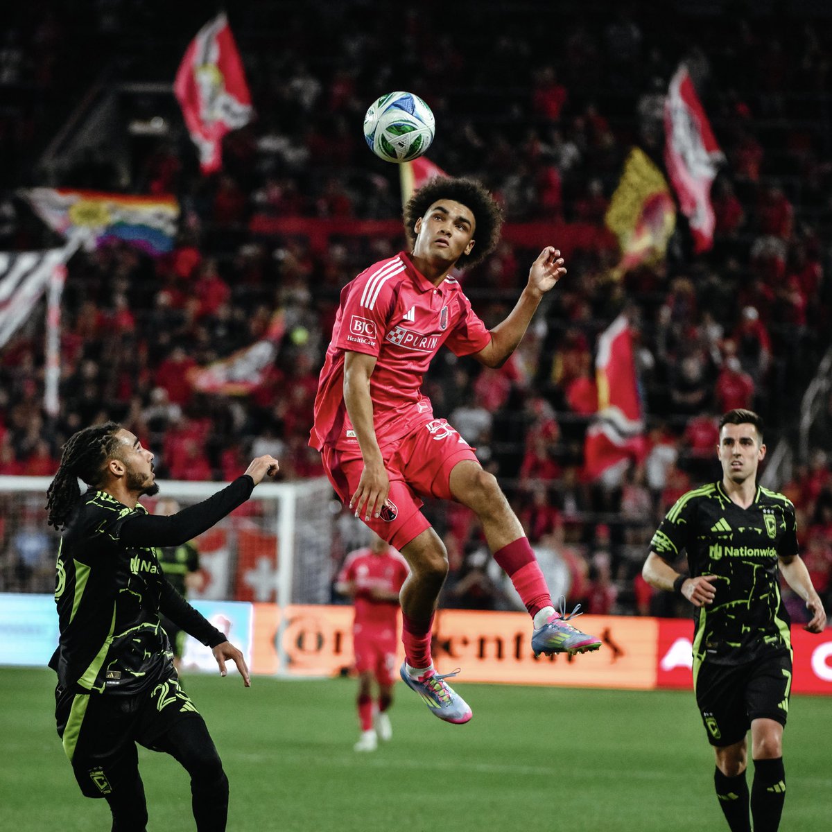 stlCITYsc's tweet image. St. Louis CITY SC has moved Mykhi Joyner from an Off-Roster Homegrown designation to the club’s Supplemental Roster, making him eligible for matchday selection for the rest of the season. 🗞️