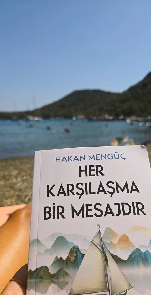 Her Karşılaşma Bir Mesajdır📚
"Karşımıza çıkan her insanın anlamı vardır,bazısı bize dost olur,bazısı ders" #HakanMengüç