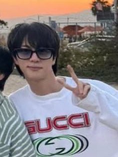 jinjoo_bts's tweet photo. https://t.co/bWlvsuusYR