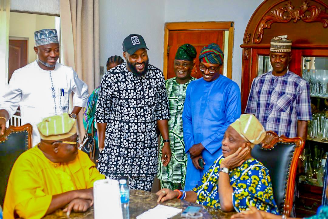 Adebo_ogund's tweet photo. Today, I had the distinct honour of paying homage to His Imperial Majesty, Oba Rashidi Adewolu Ladoja, at his Ibadan residence, following the official announcement and approval of his ascension as the 44th Olubadan of Ibadanland.

It was a moment filled with joy, pride, and reverence not just for Kabiyesi, but for the rich heritage and tradition he now embodies. 

Oba Ladoja is a statesman of exceptional wisdom, and his reign promises to usher in peace, unity, and progress for Ibadanland 

On behalf of the good people of Oyo State, and particularly the Oyo State House of Assembly, I extend heartfelt congratulations to His Imperial Majesty, Oba Rashidi Adewolu Ladoja.

Kabiyesi o!
K'ade o pe l'ori Oba!
Ki irukere o pe ko d'okinni!

#Olubadan44  
#RtHonAdeboOgundoyin  
#IbadanTradition  
#RespectForRoyalty