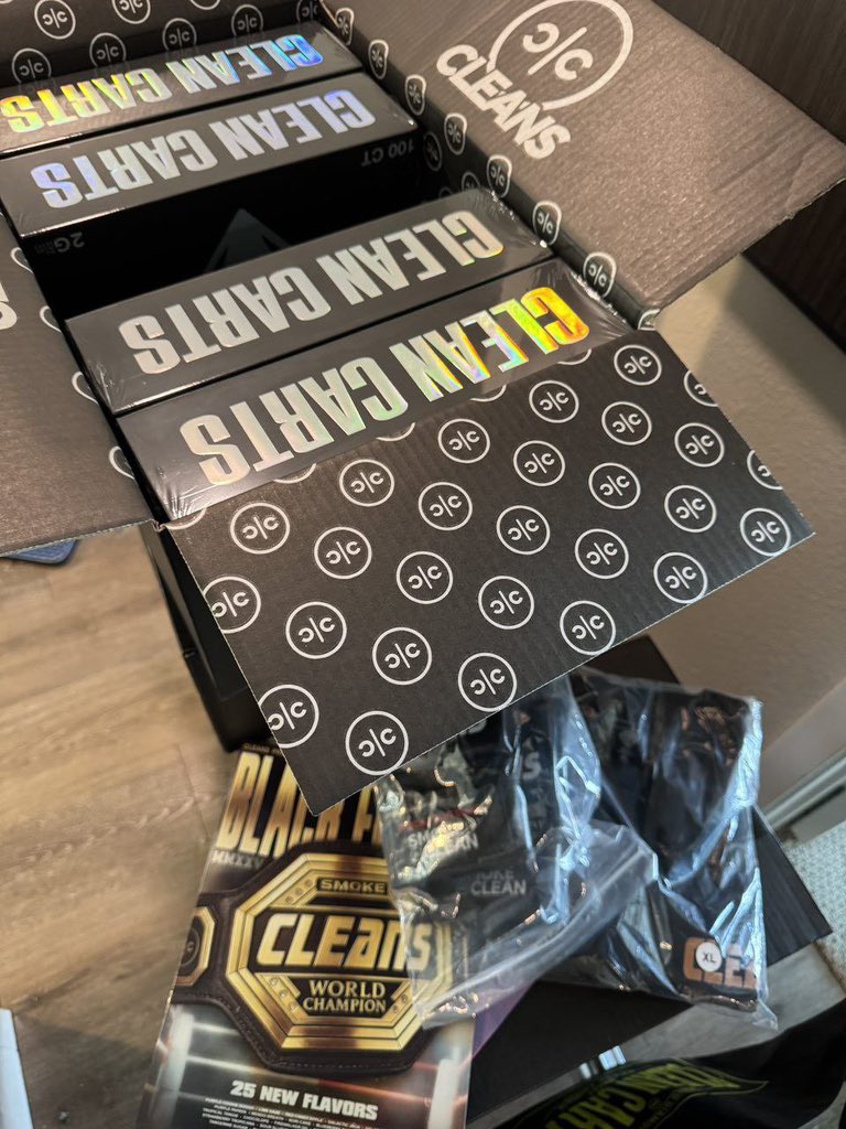 CLEANS IN UFC PACKAGING

 • Authentic Edition In Stock 

Link Boi…..