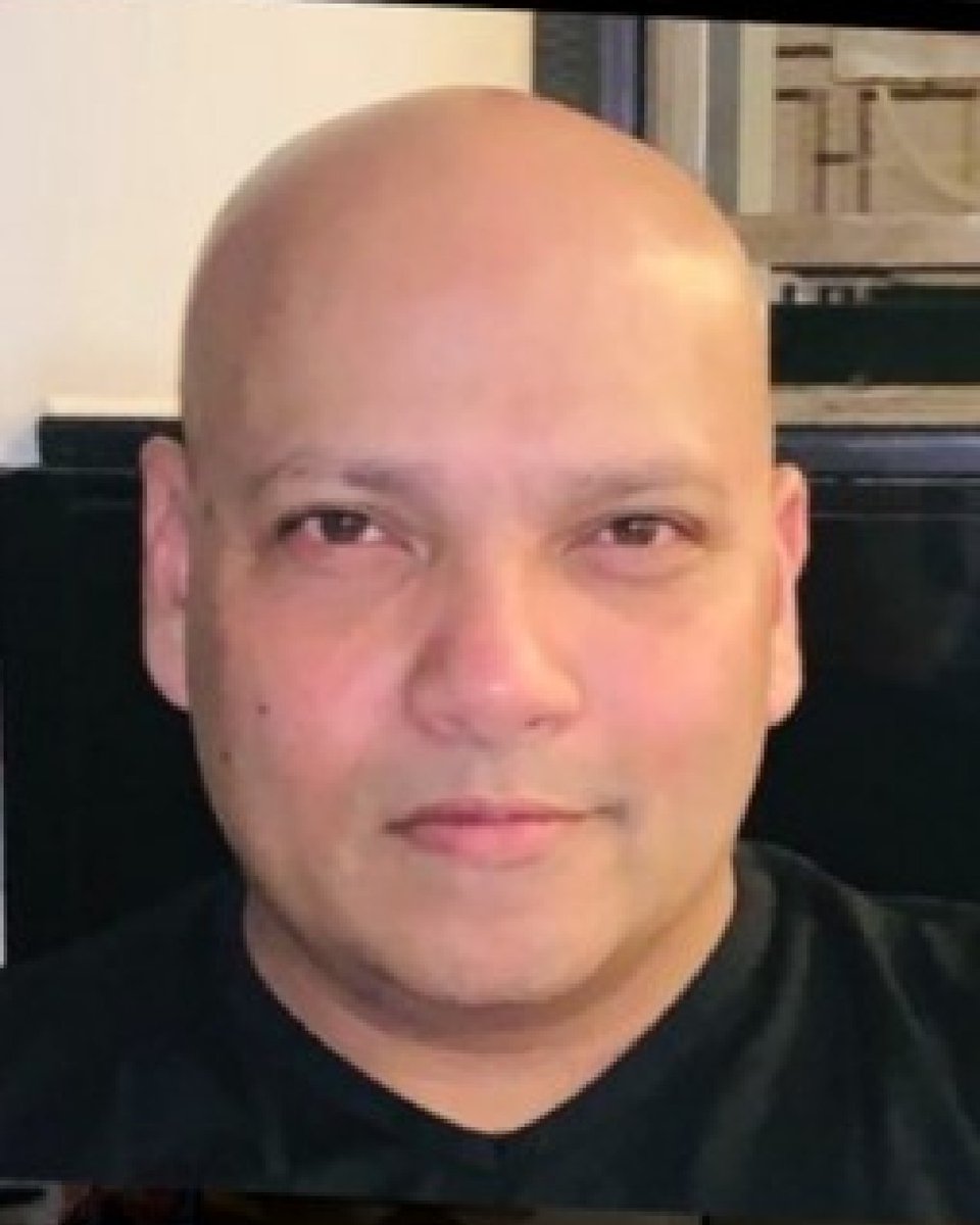 Well done to urology consultant Sashi Kommu, who gave a keynote speech to Year 4 medical students at the <a href="/KMMSmedschool/">KMMS Medical School</a>.
Sashi spoke as part of a research presentation day, highlighting the importance of passion, curiosity and perseverance in combining surgery with research.