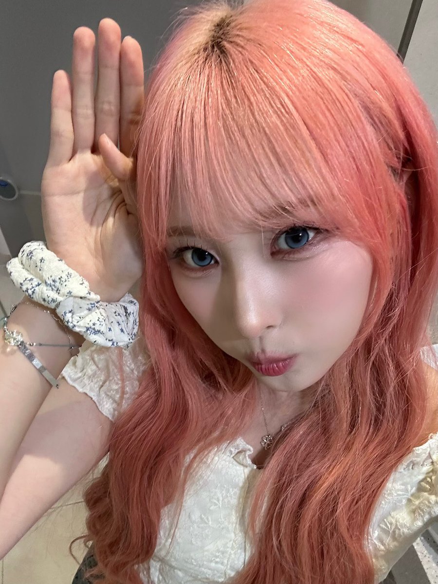 I_m_chillin's tweet photo. 🐶🐰💗💚

#ICHILLIN #아이칠린 #CHOWON #초원 https://t.co/6TYZjLYyNN