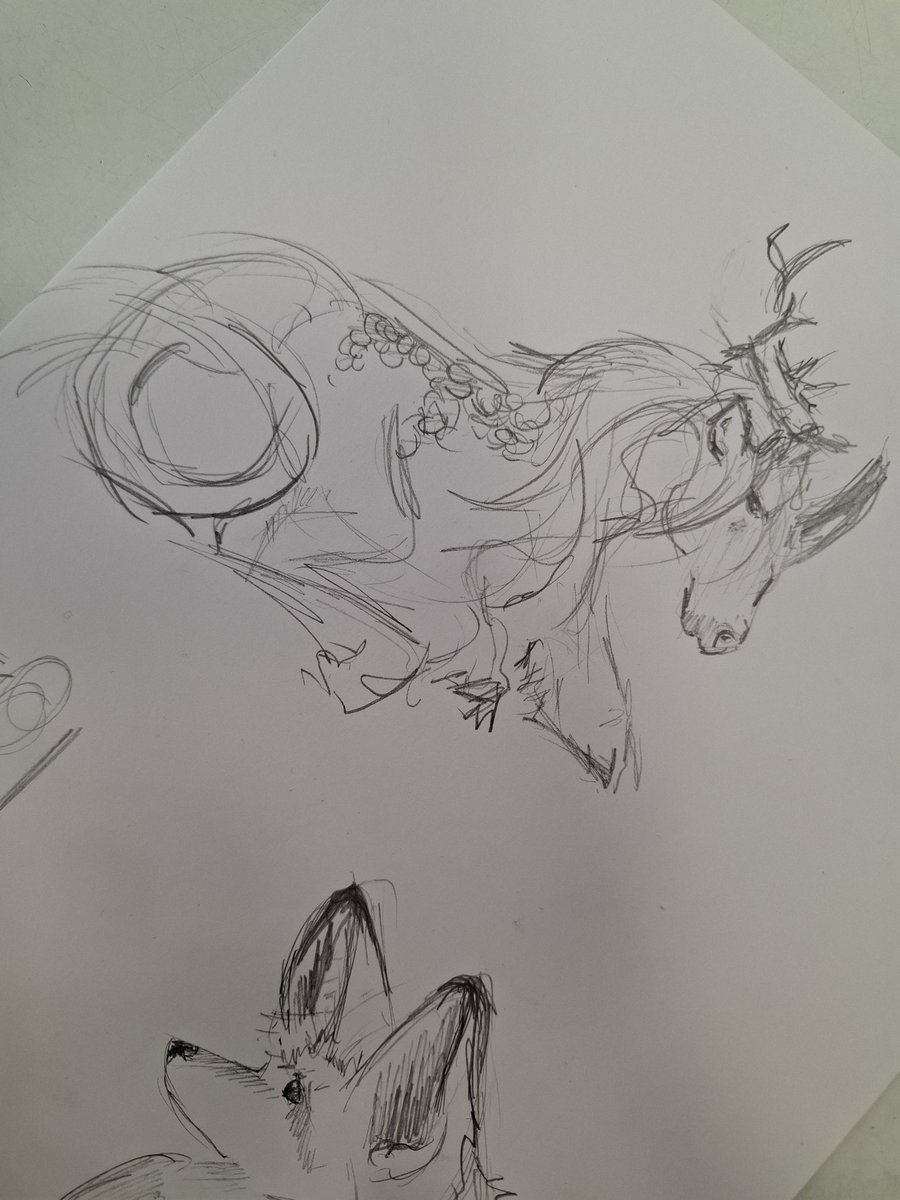 CelestialHowls's tweet image. shitty sketches 
#art #sketch #icantdraw